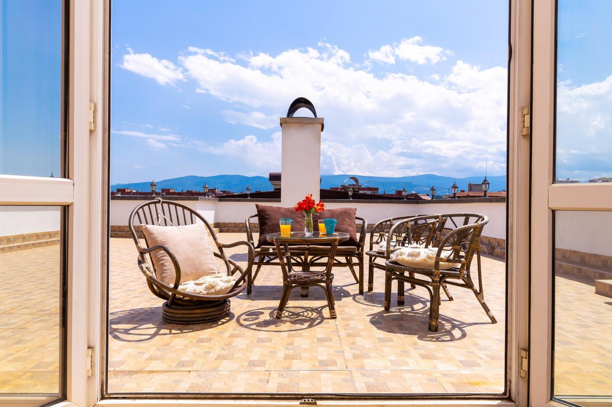 Roof Top Terrace Maisonette Plovdiv Buitenkant foto